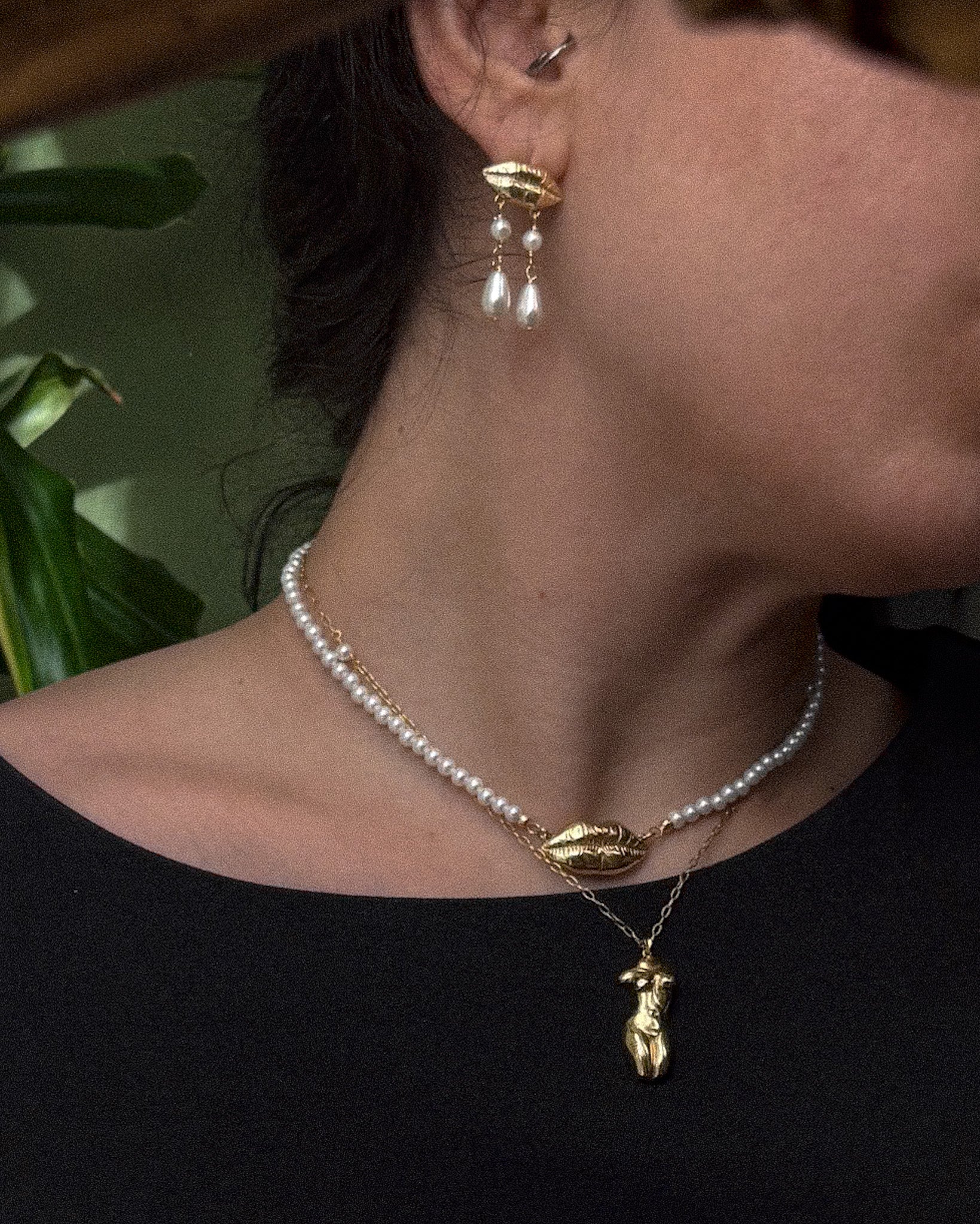 Look Lamyss con gioielli indossati