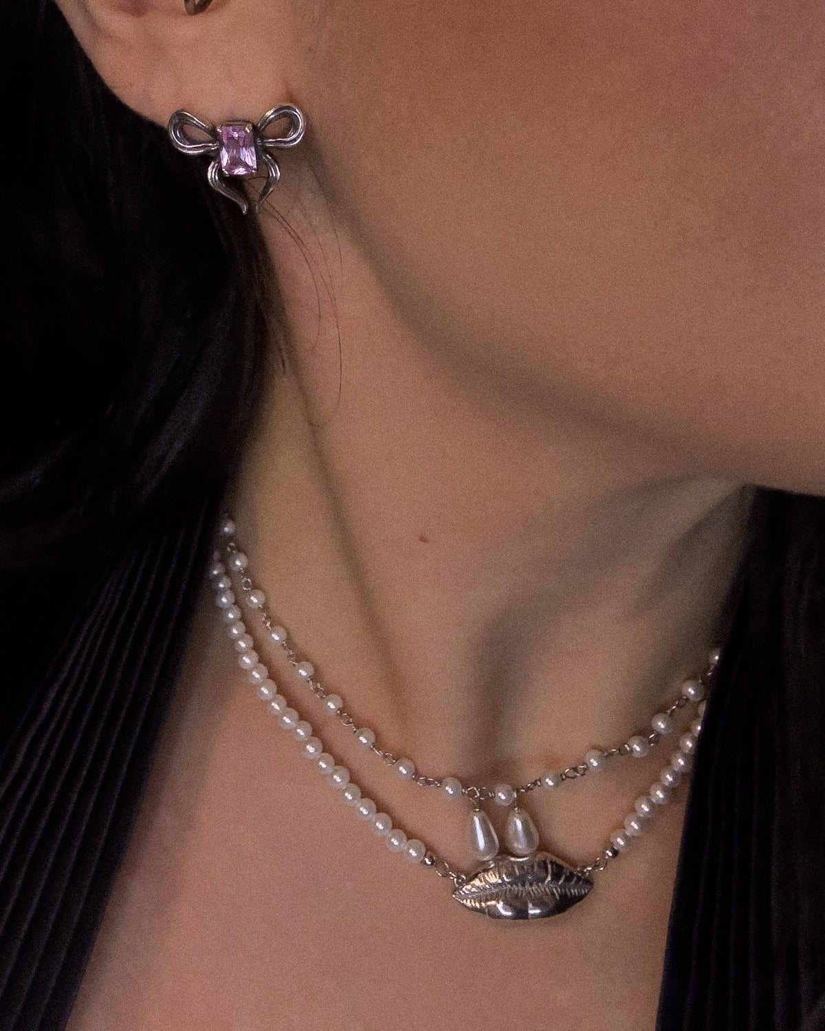 Look Lamyss con gioielli indossati